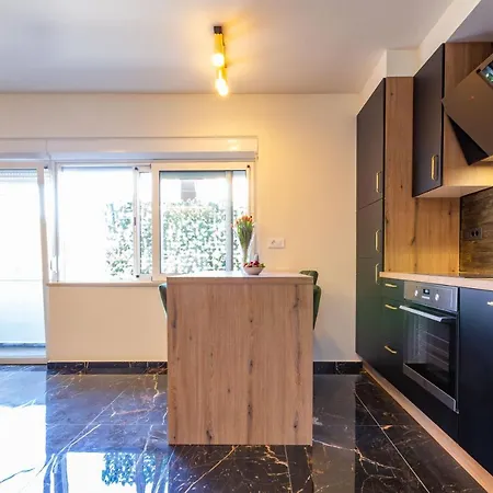 Luxury Hedone Near The Bridge With Private Zone Apartment