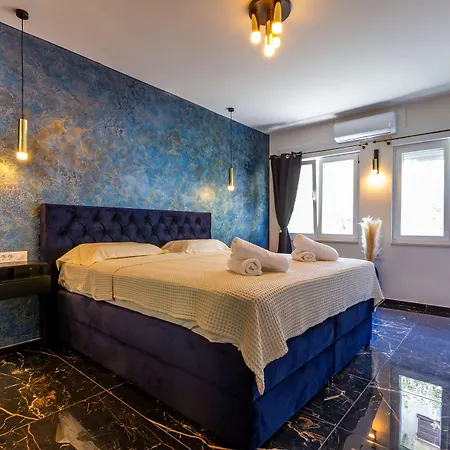 Luxury Hedone Near The Bridge With Private Zone Apartamento Zadar