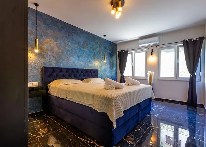 Luxury Hedone Near The Bridge With Private Zone Zadar
