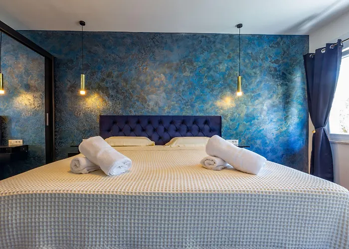 Luxury Hedone Near The Bridge With Private Zone Zadar