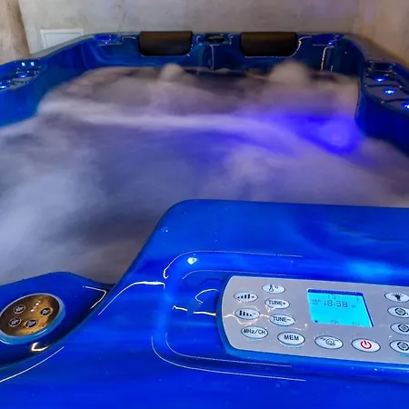 Luxury Hedone Near The Bridge With Private Zone Apartamento Zadar