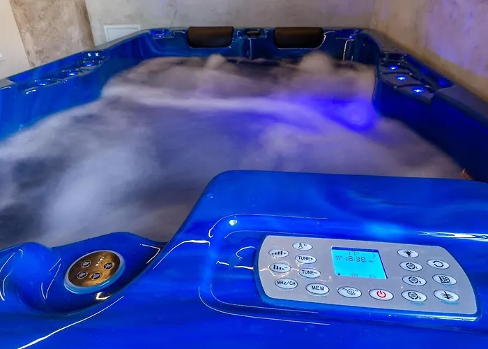 Luxury Hedone Near The Bridge With Private Zone Apartamento Zadar